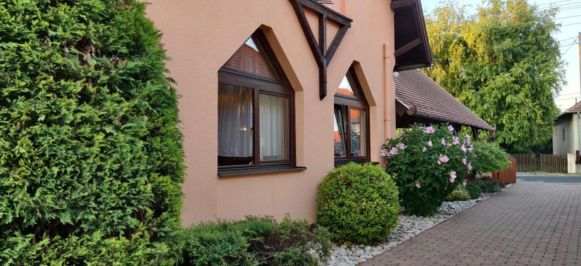 Korona Panzio Bed & Breakfast Balatonberény Eksteriør bilde