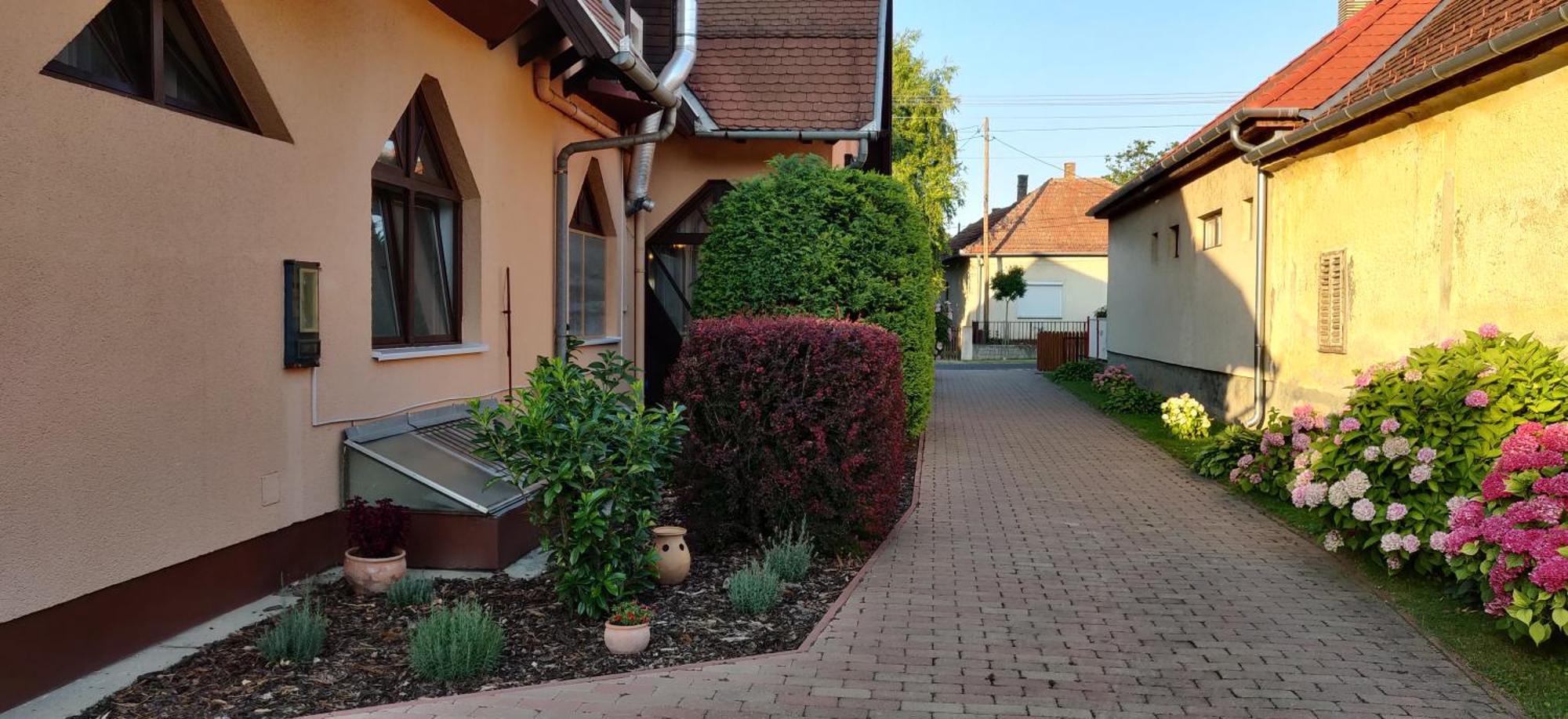 Korona Panzio Bed & Breakfast Balatonberény Eksteriør bilde