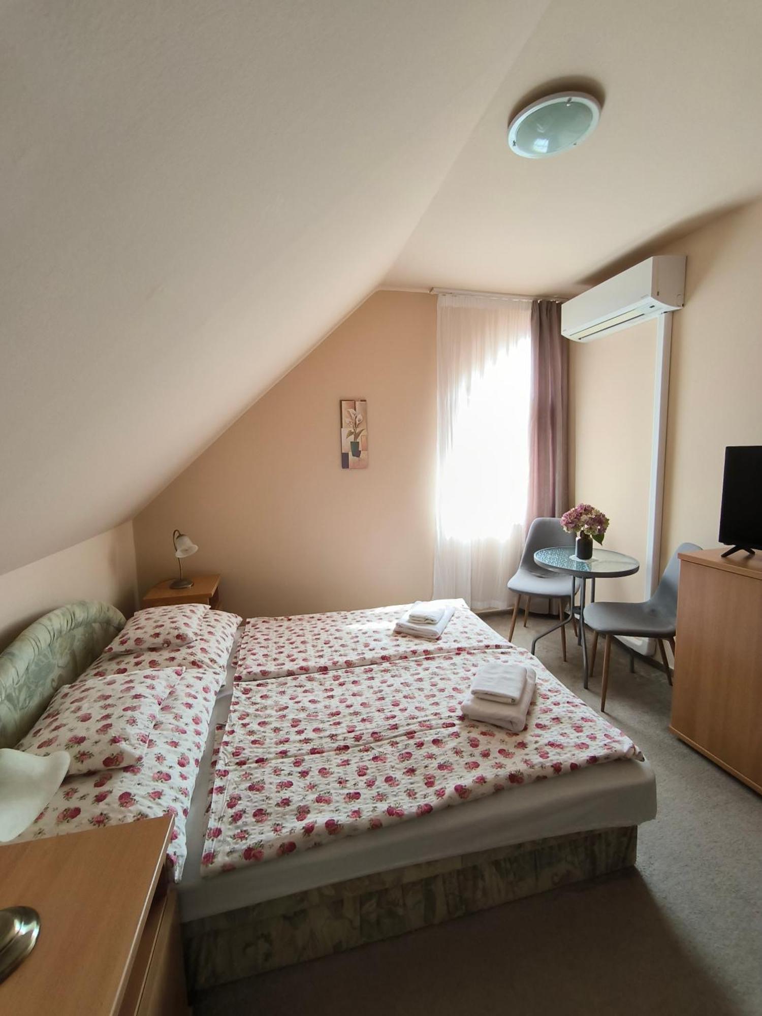 Korona Panzio Bed & Breakfast Balatonberény Eksteriør bilde
